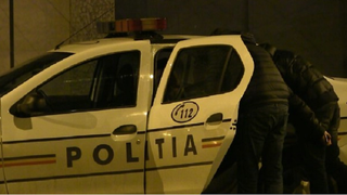 Trei bărbați din Timișoara s-au luat la bătaie, iar unul dintre ei a intervenit cu o bâtă