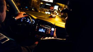 Accident între un autocar și două mașini, după ce un taur a intrat pe DN1