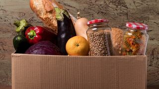 Cum se pregătesc românii de valul uriaș de scumpiri. „ Pot trăi cam 5 ani fără să mai cumpăr nimic”