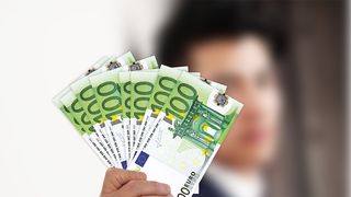 Curs valutar BNR azi, 8 noiembrie 2022. Cu cât se vinde euro la casele de schimb?