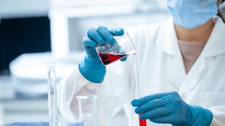 Reinfectarea cu SARS-CoV-2 crește riscul de deces sau de spitalizare. Ce spun cercetătorii în domeniu