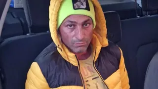 Bărbatul care le-a răpit şi abuzat pe cele două fetițe din Vama Buzăului fusese eliberat din închisoare în baza recursului compensatoriu