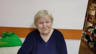 Drama prin care trece o femeie din Satu Mare: Și-a pierdut casa, iar unica sa fiică a murit. Femeia nu are bani nici de mâncare