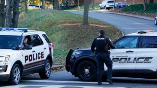 Trei sportivi ai Universității din Virginia, împușcați mortal în campus