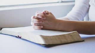 Sărbătoare 21 noiembrie 2022: Este cruce roșie &icirc;n calendarul ortodox