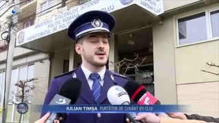 Polițist reținut pentru viol