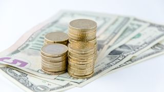 Curs valutar BNR azi, 16 noiembrie 2022. Cu c&acirc;t se vinde euro la casele de schimb?