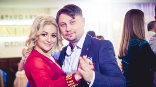 Soțul unei cunoscute interprete de muzică populară s-a sinucis la doar 38 de ani