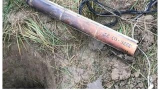 O rachetă anti-grindină a căzut &icirc;n V&acirc;lcea. "Acum vin geniștii să vadă"