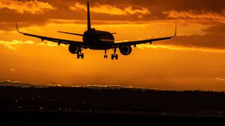 Blue Air, pe mana statului. Cum va arata compania aeriana dupa ce Statul Roman va detine 75% din actiuni