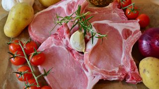 Cât costă un porc în 2022? Prețuri pentru carnea destinată mesei de Crăciun