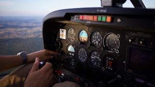 Salariu pilot de avion.