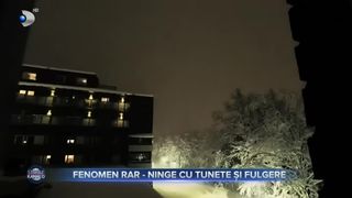 Fenomen rar- ninge cu tunete și fulgere