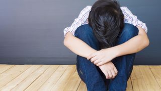 Violențele în școli continuă. Elevul unui liceu de prestigiu din București a fost agresat de colegii de clasă / „Îl ţineau de cap şi îl loveau cu pumnii şi cu picioarele"