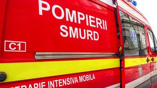  O tânără de 19 ani a fost abandonată pe un câmp, după un accident rutier provocat de prietenul ei
