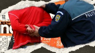 VIDEO - Caz de agresiune sexuală în Capitală. Un bărbat a profitat de propria fiică, dar și de fiica concubinei sale, ambele fiind minore