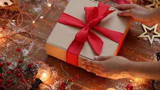 Cadouri de Crăciun pentru întreaga familie: 4 idei care îți vor salva timp