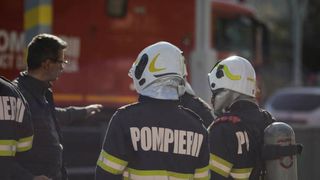 Incendiu în Bihor: două persoane au avut nevoie de îngrijiri medicale