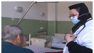 Măicuța-medic care face minuni la un spital din Timisoara - VIDEO