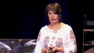 Ea face parte din top 50 cei mai buni profesori din lume. Mirela Tanc predă limba română pe placul elevilor-VIDEO