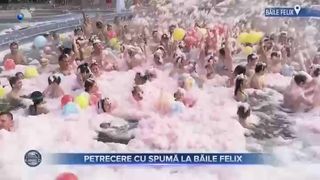 Petrecere cu spuma la Baile Felix