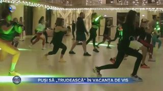Puși să &rdquo;trudească&rdquo; &icirc;n vacanța de vis