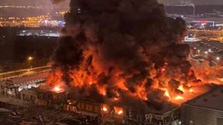 VIDEO - Incendiu masiv lângă Moscova. Explozie într-un centru comercial