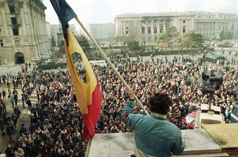 33 de ani de la Revoluția din decembrie 1989. O poveste a vremurilor trecute