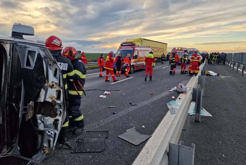 accident arad microbuz