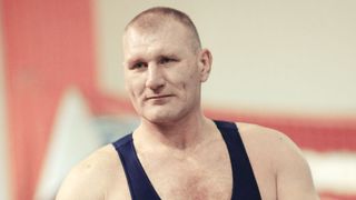 Luptătorul Tolea Ciumac a cerut revizuirea dosarului de crimă organizată &icirc;n care a fost condamnat. Bărbatul s-ar putea re&icirc;ntoarce &icirc;n țară