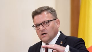 Românii se pot bucura deja de banii de pe cardurile de alimente