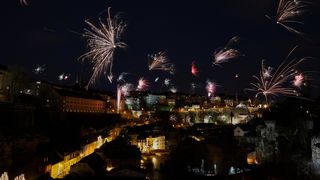 Revelion 2023 în piață.