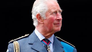 FOTO - Este oficial! Chipul regelui Charles al III-lea va apărea pe bancnotele britanice. Cum arată și când vor fi puse în circulație