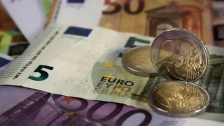 Curs valutar BNR azi, 21 decembrie 2022. Cu cât se vinde euro la casele de schimb?