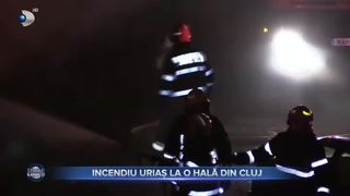 Incendiu uriaș la o hală din Cluj