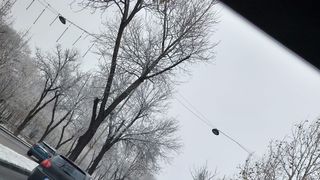 Explicația specialiștilor: de ce a nins astăzi în doar anumite zone din Capitală