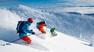 Alertă &icirc;n Austria! Cel puțin 10 persoane sunt căutate sub zăpadă după o avalanșă de pe o p&acirc;rtie de schi