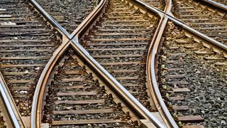 Un bărbat a fost decapitat de tren, la Iași