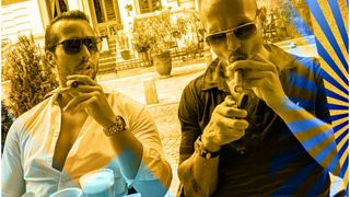 VIDEO- Frații milionari Tristan și „Cobra” Tate din Voluntari, luați pe sus de mascații DIICOT