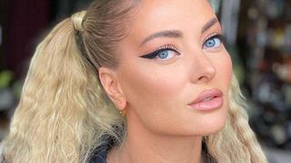 Revelion de vedetă la restaurantul Deliei din Capitală. Sumele colosale pe care le cere artista pentru petrecerea din noaptea dintre ani