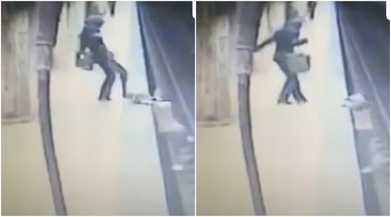O fetiță de 3 ani a fost împinsă în fața trenului de o femeie fără adăpost. La momentul întâmplării incidentului, copila se afla lângă mama ei