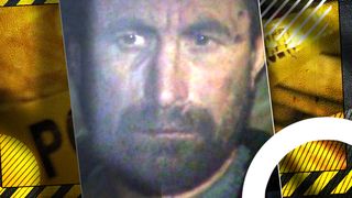 Criminalul din Vaslui, care și-a &icirc;njunghiat propriul fiu atunci c&acirc;nd tăiau porcul, nu regretă fapta oribilă. El vrea să se &icirc;ntoarcă acasă