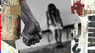 VIDEO- O femeie a ajuns în spital după ce a fost bătută pentru felul cum a parcat