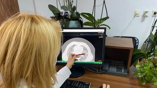 Numărul persoanelor internate cu viroze respiratorii crește semnificativ. Beatrice Mahler: „Încercăm să gestionăm situaţia cât de bine se poate”