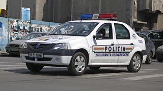 Tânărul oprit de polițiști cu focuri de armă și împușcat în picior a murit la spital