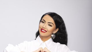 Cel de-al doilea sezon al reality show-ului “Casa iubirii” începe luni, 16 ianuarie, la Kanal D!  Andreea Mantea,  pregătită pentru  o nouă serie de concurenţi aflaţi în căutarea dragostei: “Fiţi cu ochii pe ei!”