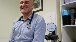 Un medic român a fost primit ca un salvator într-o comunitate franceză. Cum a reușit bărbatul să se integreze