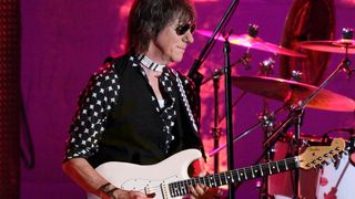A murit Jeff Beck. Legendarul chitarist avea 78 de ani