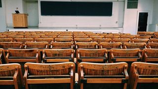 Vacanță intersemestrială 2023.