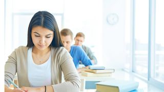 Noua Lege a Educației. Cum va fi admiterea la liceu și cât va mai conta nota de la Evaluarea Națională?